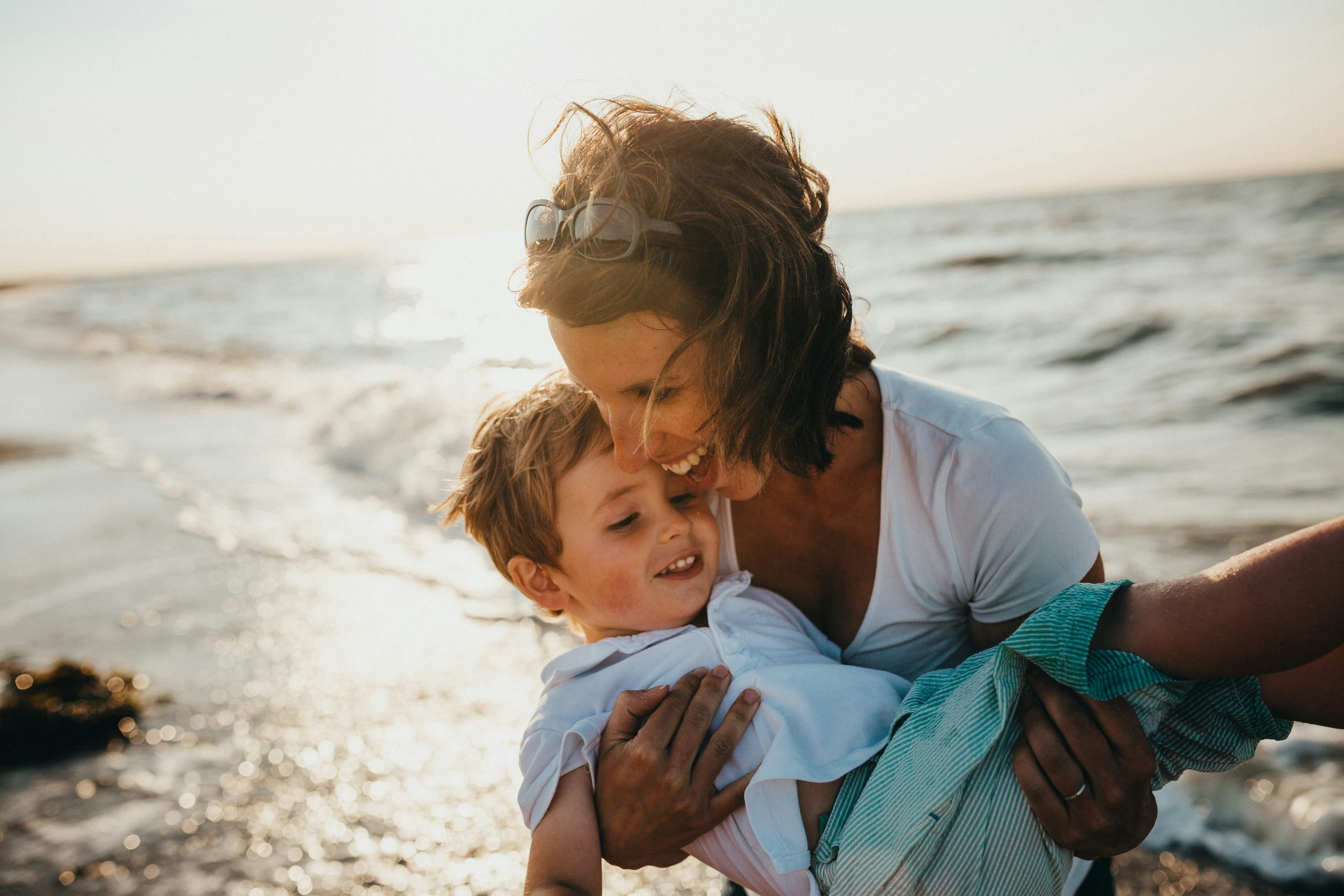 discover effective parenting tips and tricks with our top parenting hacks. learn how to simplify your parenting journey and make the most out of every moment with your kids.