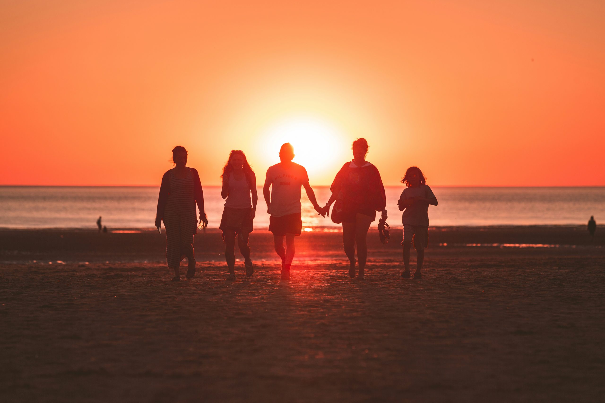 discover the joy of family travel with our helpful tips and destination recommendations. plan unforgettable vacations that the whole family will love.